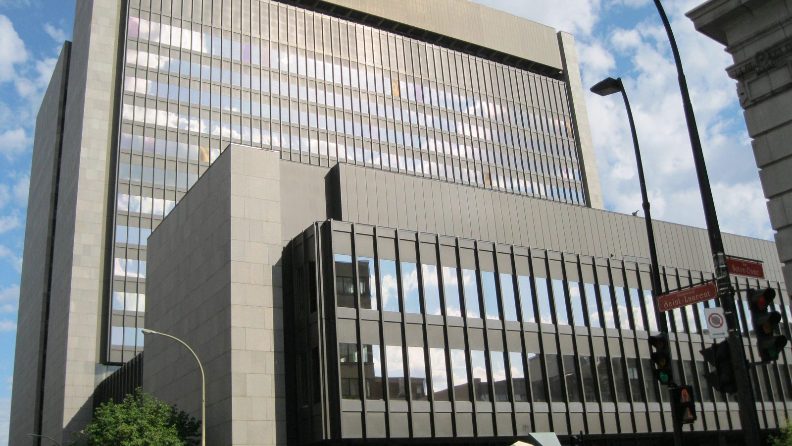 Palais de justice de Montréal — protection juridique
